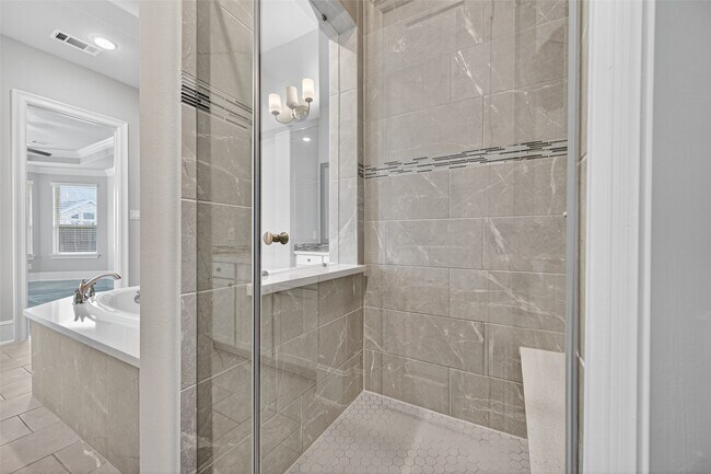Building Photo - 1107 Passion Flower Wy