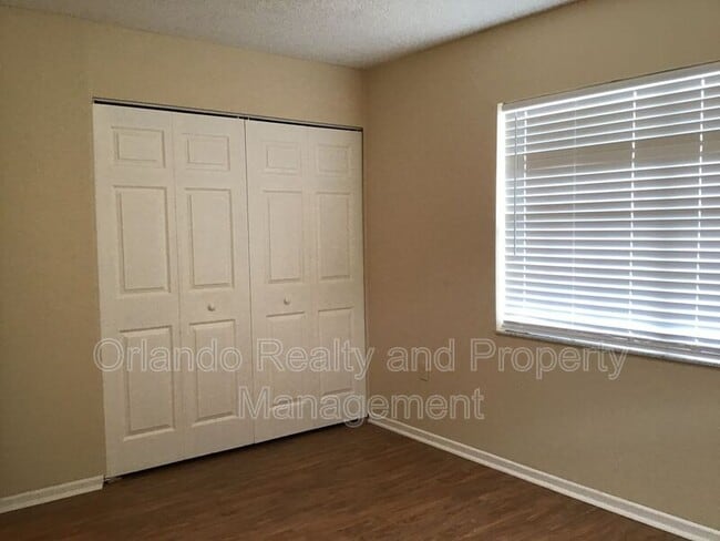 Building Photo - 7024 Chaucer Ln