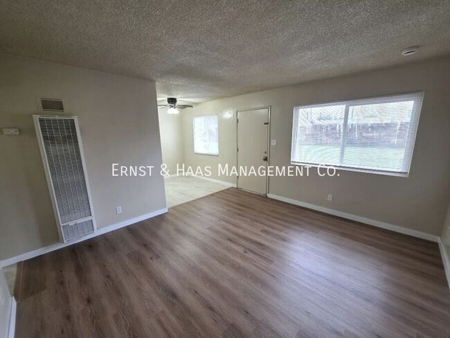 Building Photo - 9119 Rose St