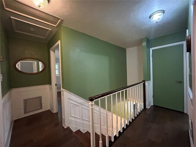 Building Photo - 608 SW 80th Blvd