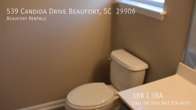 Building Photo - 539 Candida Dr