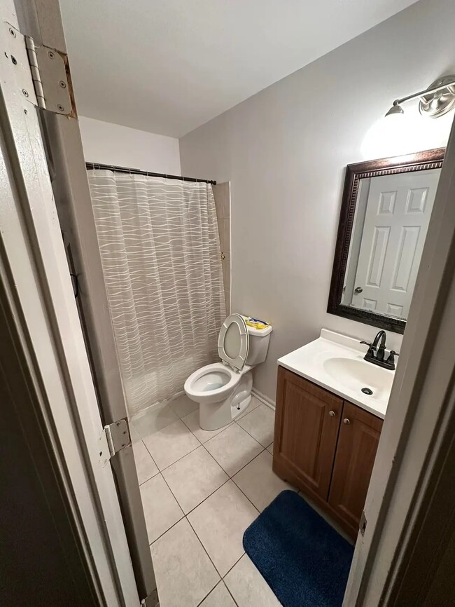 Building Photo - 283 Flagstone Way