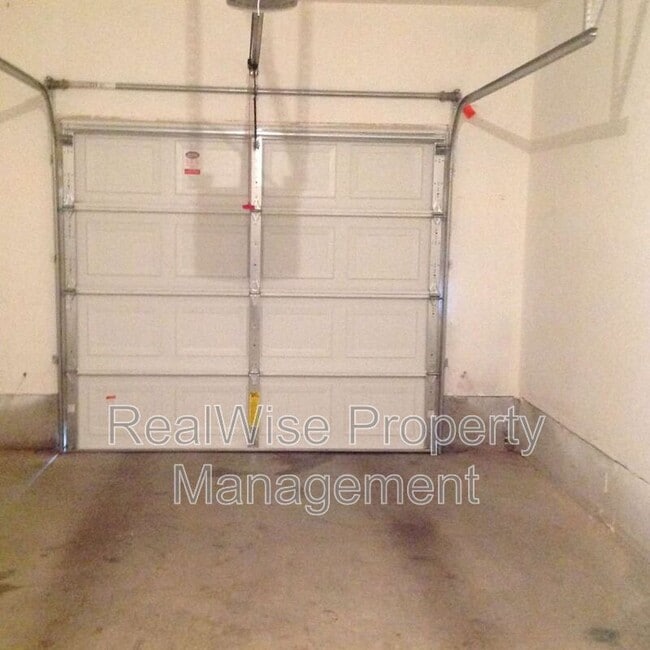 Building Photo - 2466 SW Timber View Ct