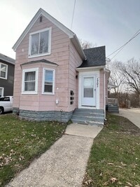Building Photo - 1701 2nd St