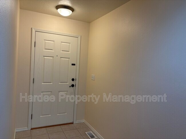 Building Photo - 677 N Kayden Way