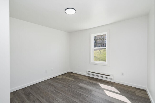 Building Photo - 348-350 Wyoming Street