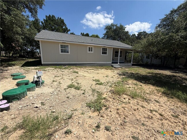 Building Photo - 560 Wickford Way