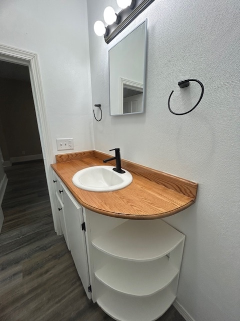 Building Photo - 915 Merrill St