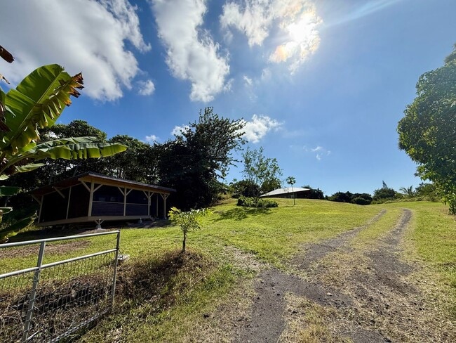 Building Photo - 1 Bedroom Cozy Cabin