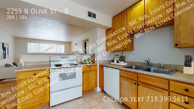Building Photo - 2255 Olive St