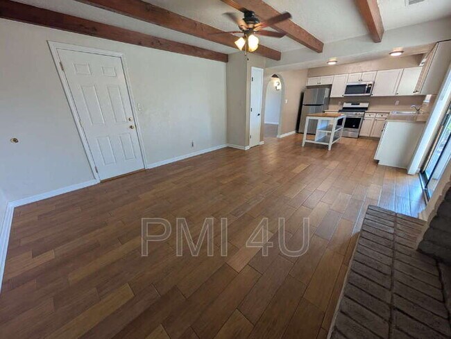 Building Photo - 4800 Choctaw Trail NW