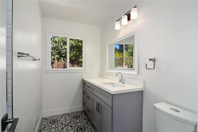 Building Photo - 22730 Cantlay St