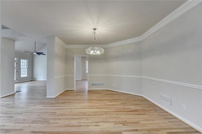 Building Photo - 6415 Sterling Dr