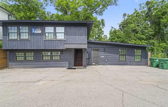 Building Photo - 6810 Del Rio St