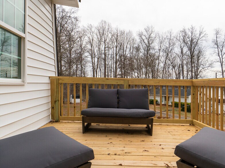 Building Photo - 4315 Hickory Nut Pt