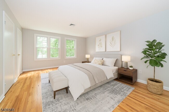 Building Photo - 388 Morris Ave