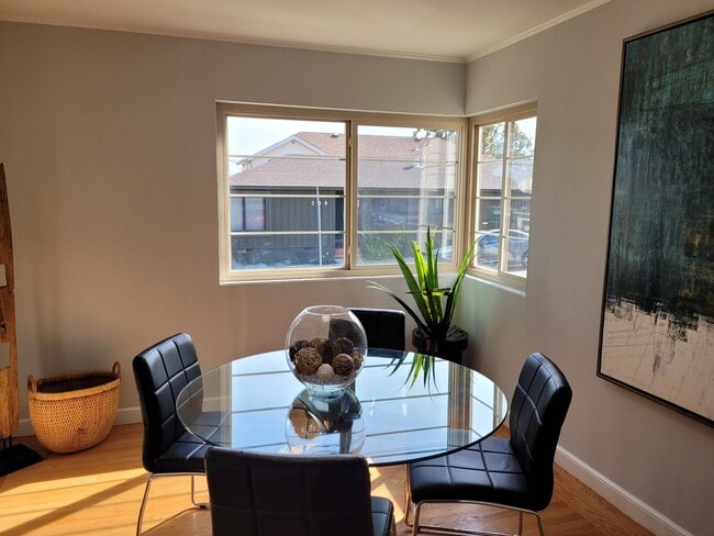 Building Photo - Charming 3 bedroom House in San Bruno