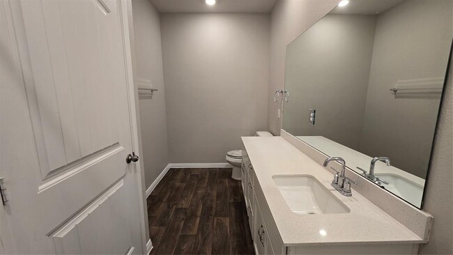 Building Photo - 313 Charles Trl