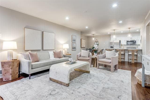 Building Photo - 6108 Rincon Way