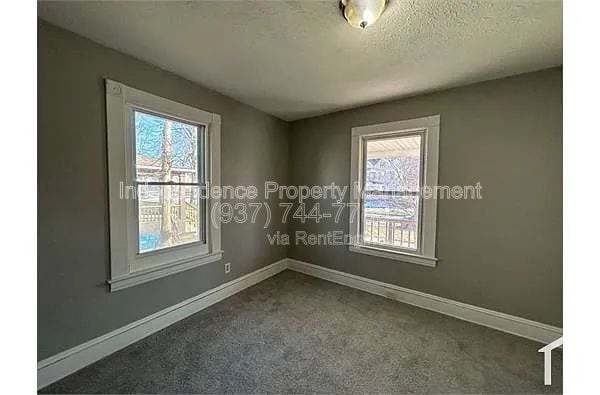 Building Photo - 1813 E 30th St