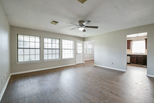 Building Photo - 3423 Berry Grove Dr