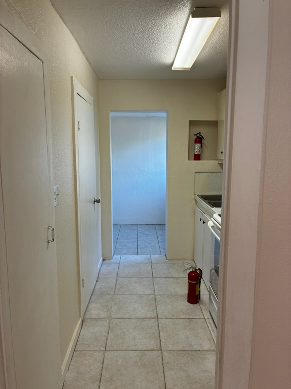 Building Photo - 117 5th St NE