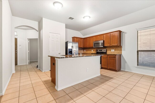 Building Photo - Welcome Home 3-2-2 Melissa ISD