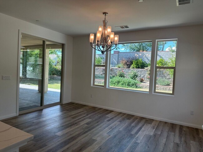 Building Photo - Seven Oaks Highgate Gated Community - READ...