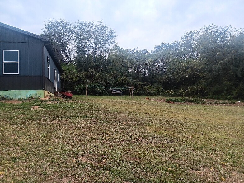 Building Photo - 8801 Brannen Rd