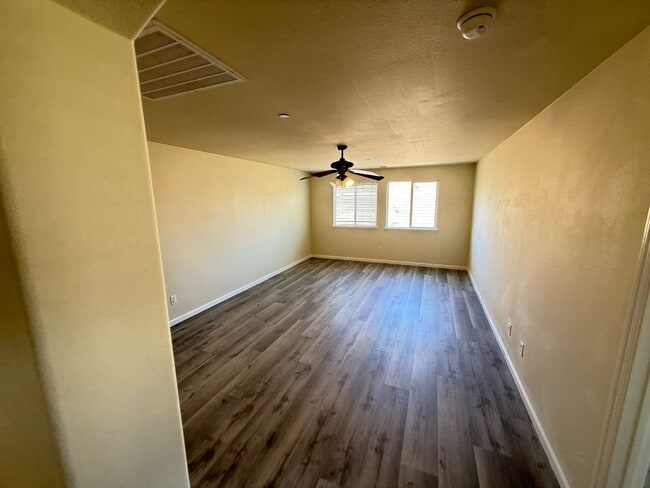 Building Photo - 1456 Eaglesfield Ln