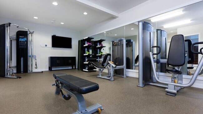 Building Photo - 7001 Old Redmond Rd