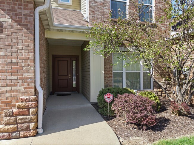 Building Photo - 2409 Boulder Springs Dr