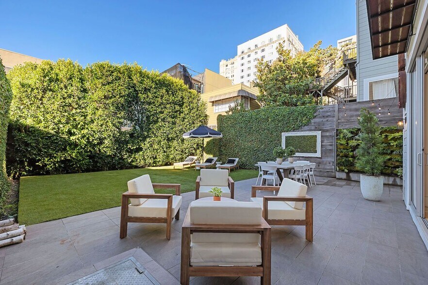 Building Photo - 1268 Lombard St