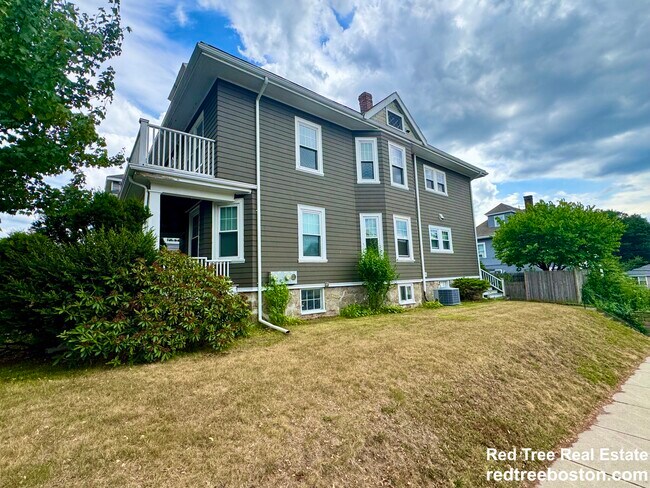 Building Photo - 108 Redlands Rd