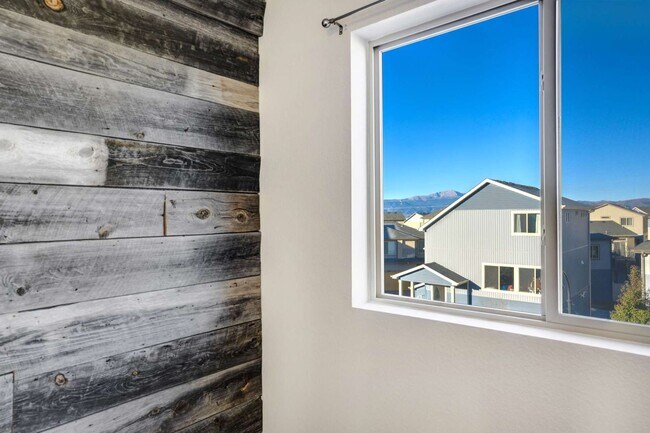 Building Photo - New Interior Paint! Shorter Lease Terms Available! 3 Bedroom Home in Banning Lewis Ranch