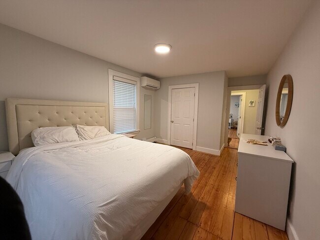 Building Photo - 3 High St Pl