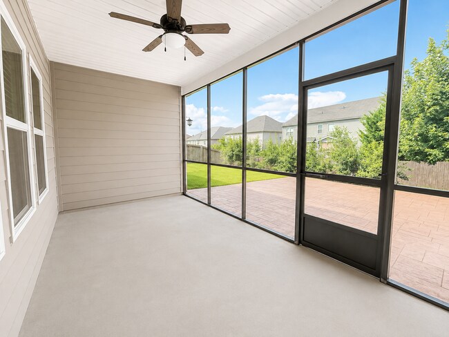 Building Photo - 404 Cattail Holw Wy