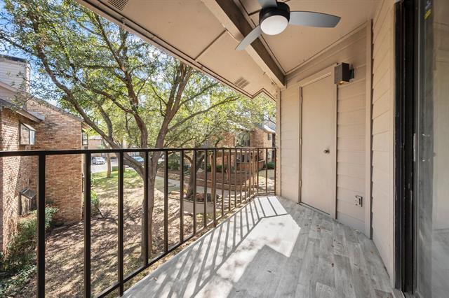 Building Photo - 15221 Berry Trail