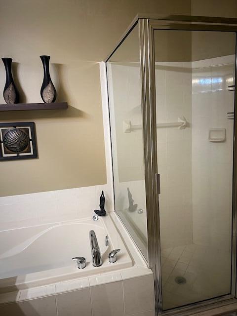 Building Photo - 8115 Carnoustie Pl