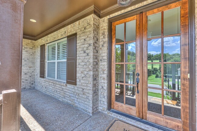 Building Photo - 9141 Holstein Dr