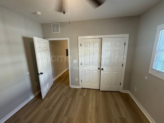 Building Photo - 815 Belleview Ave