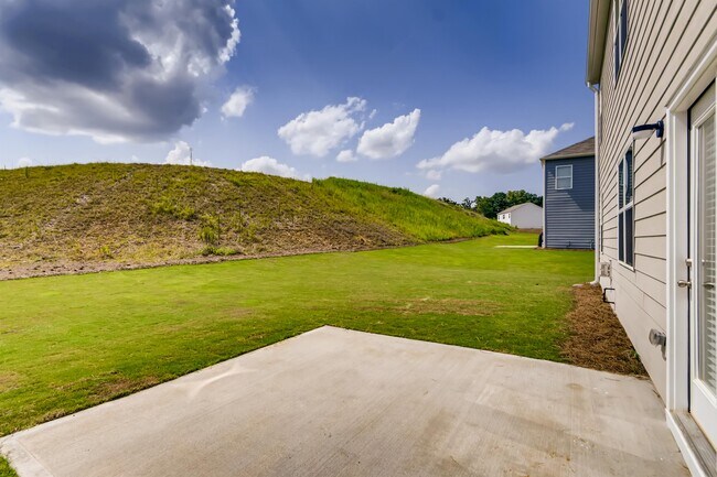 Building Photo - 250 Sweet Bay Ln