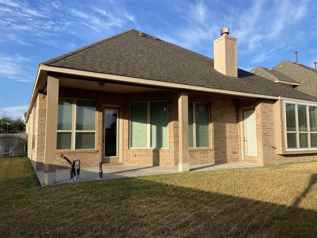 Building Photo - 23302 Preserve Bend Cir