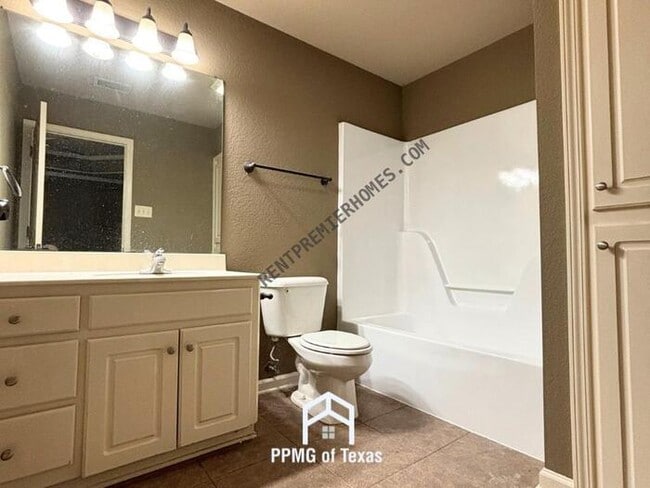 Building Photo - 2808 Browning Cove