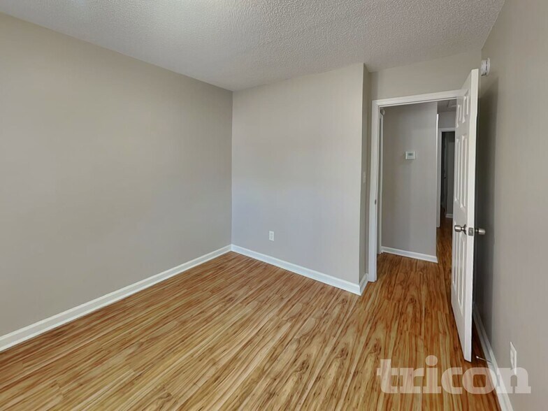 Building Photo - 332 Glenridge Ct
