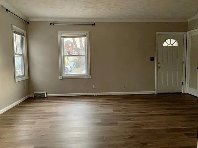 Building Photo - 3508 N 47th Ave