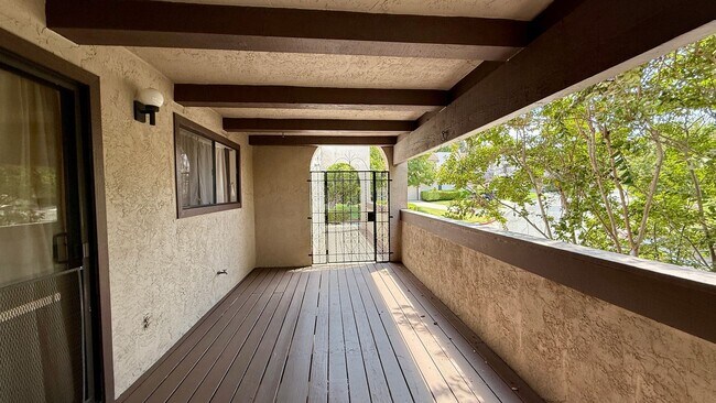 Building Photo - Spacious Townhouse For Rent at Montezuma T...