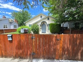 Building Photo - Charming 3-Bedroom Home in Old Southwest Reno
