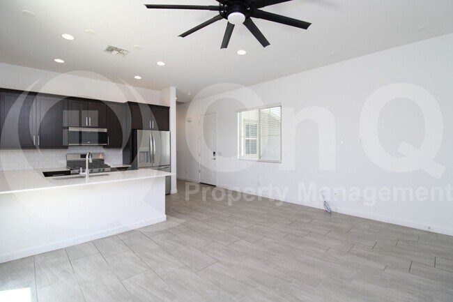Building Photo - 259 E Sagittarius Pl