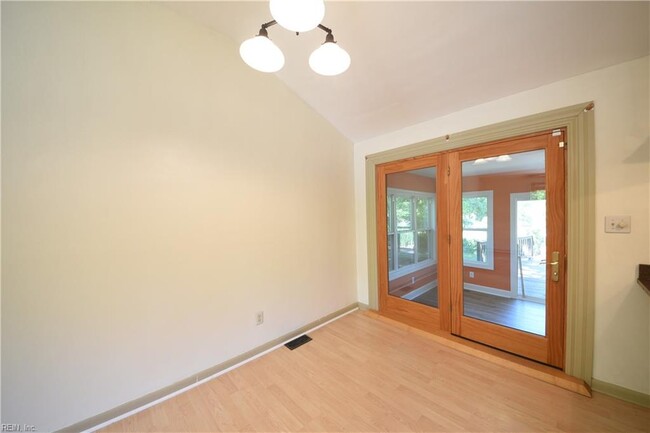 Building Photo - 8356 Cape View Ct